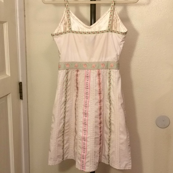 Feminine Zinc Light Pink Dress w/ Floral Ribbon - Picture 2 of 3